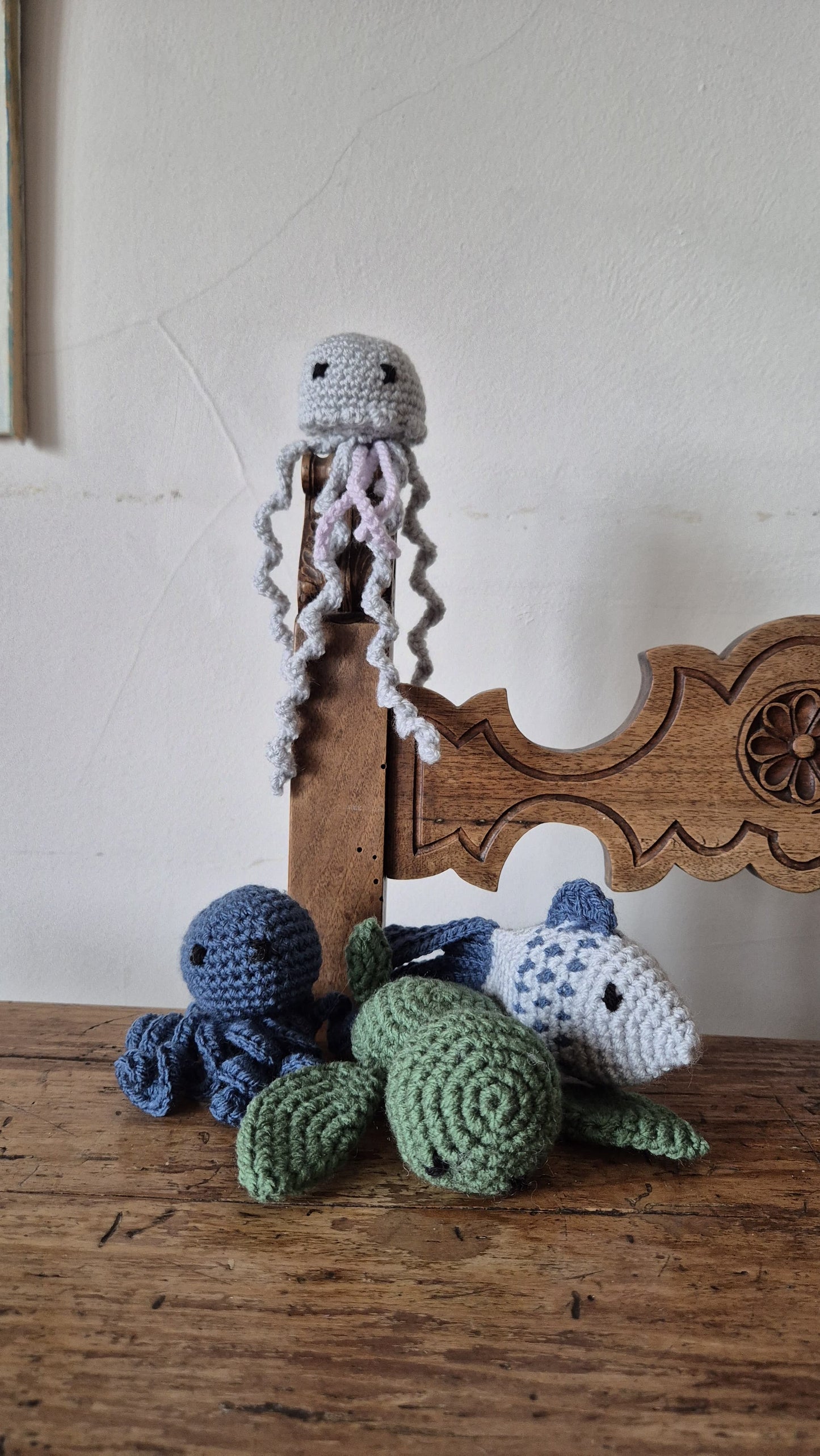 Medusa Jerry 6x18cm - Peluche Marino in Filato Acrilico