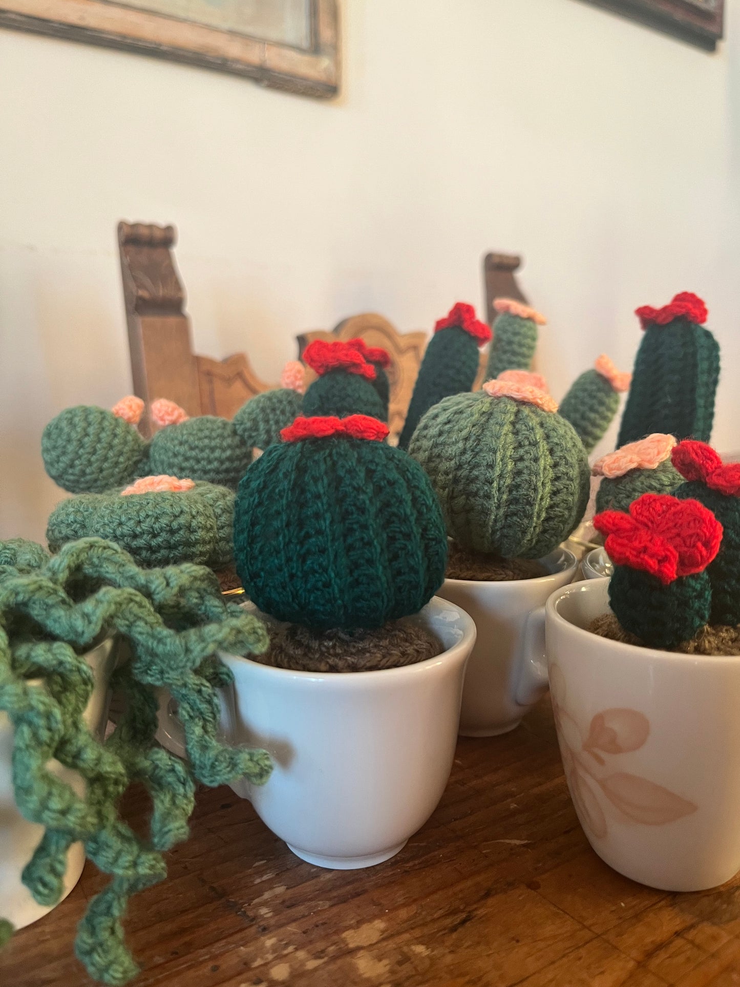 Monica Plant 7x4cm - Vibrant Decoration in Acrylic Yarn